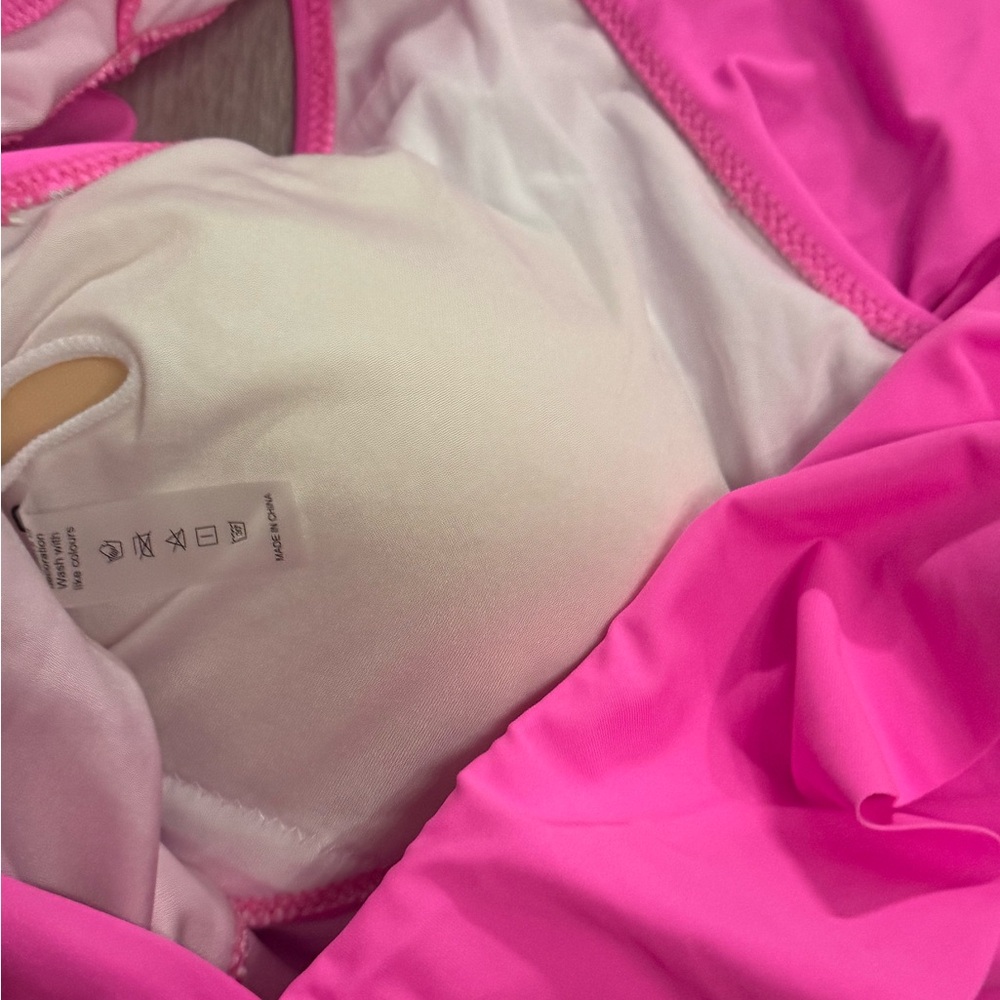 Vibrant Pink Ruffled One-Piece Swimsuit - Picture 7 of 8